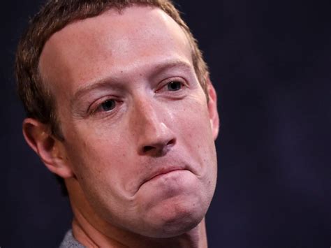 Zuckerberg Y Facebook Pierden Miles De Millones En Bolsa Por La Caída Masiva De La Red Social