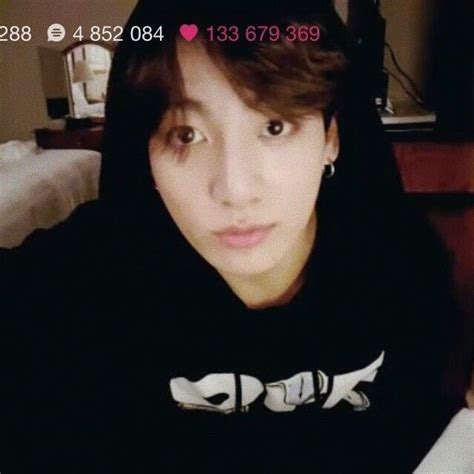 Pin By Lavieenmusic94 On Jungkook Divers 2 Jungkook Incoming Call