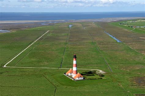 Tating Von Oben Leuchtturm Als Historisches Seefahrtszeichen Im