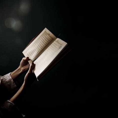 Premium Photo Silhouette Of Woman Reading In Quran Quran Qur An