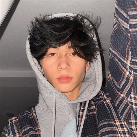 Oliver Moy Wiki Bio Height Weight Age Net Worth Girlfriend Facts Pop Creep