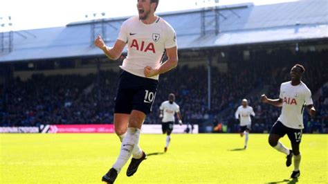 Premier League Harry Kanes Late Winner Helps Tottenham Beat Crystal