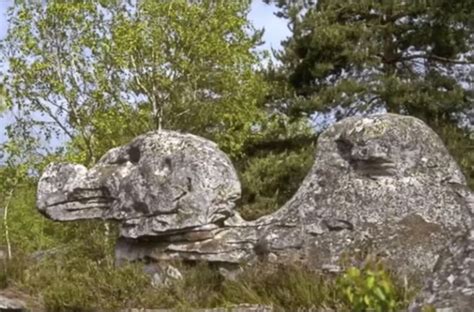 Pin de arnaldo artigas en monumentos geológicos monolitos geoglifos