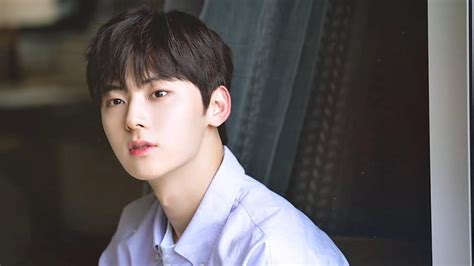 Hwang Minhyun Hwang Min Hyun HD Wallpaper Pxfuel