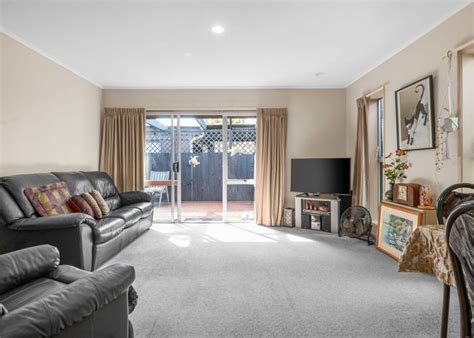sale  balfour crescent riverlea hamilton waikato homesconz