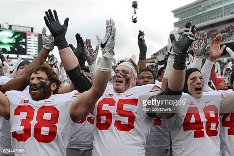 Ohio State Buckeyes Football Team Photos and Premium High Res Pictures ...