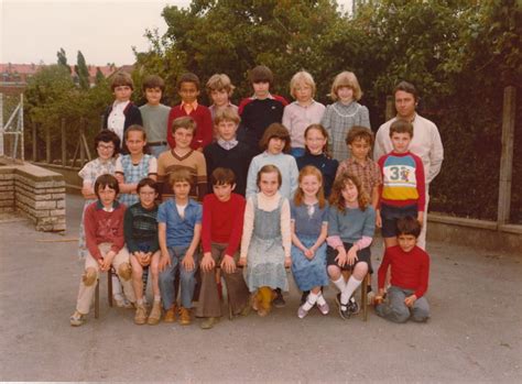 Photo De Classe CM1 1980 De 1970 ECOLE DES ROSOIRS Copains D Avant