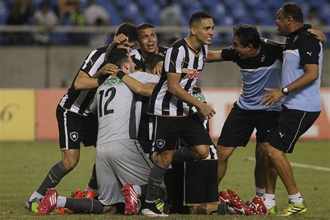 gol de goleiro Botafogo vence o Flu nos pênaltis e vai à final do