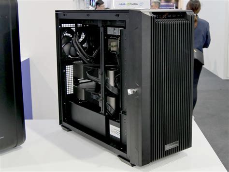 Silverstone CS383. Do my eyes decieve me or is it my dream case ...