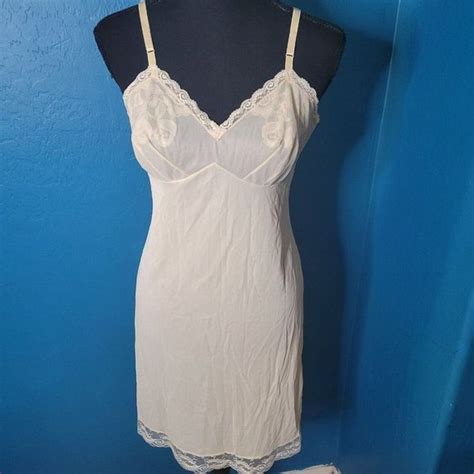 Vanity Fair Intimates And Sleepwear Vanity Fair Vtg 6s 34 Beige