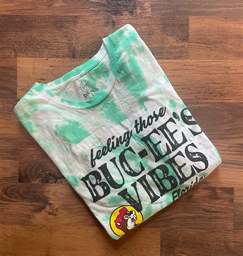 Buc Ees Tshirt Feeling Those Bucees Vibes Florida Me Gem