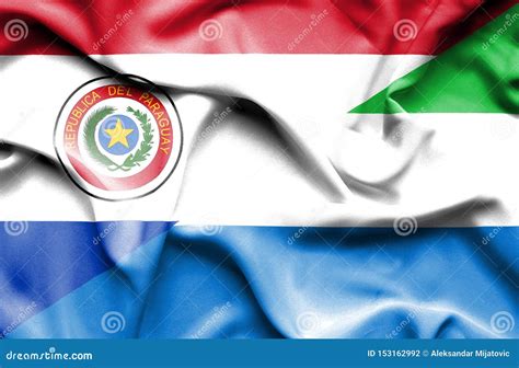 Wellenartig Bewegende Flagge Des Sierra Leone Und Des Paraguays Stock