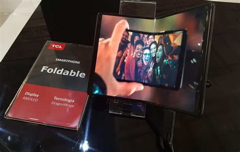 Tcl Prev Lan Amento De Smartphone Dobr Vel Para O Final De