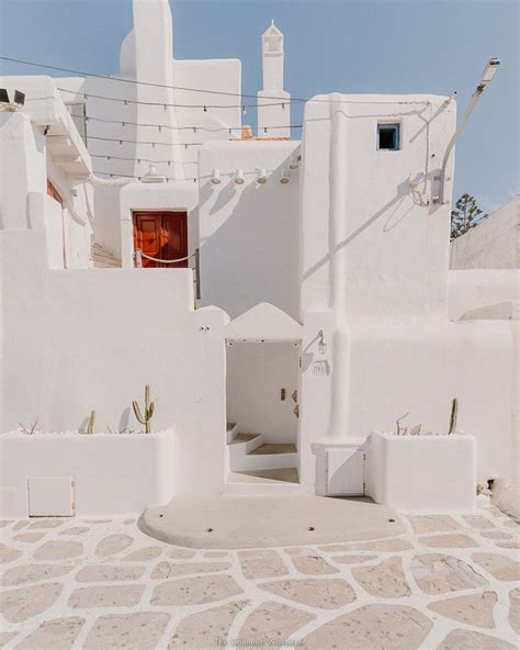 10+ Incredible Things To Do In Mykonos Chora (Town) | The Common Wanderer