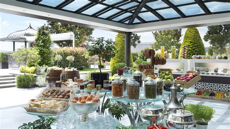 Four Seasons Istanbul Bosphorus – Telegraph