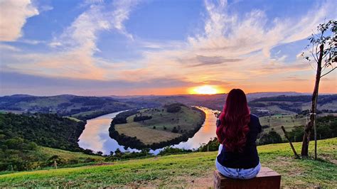 UM PÔR DO SOL DE TIRAR O FÔLEGO MIRANTE VOLTA DO DEDO NO OESTE