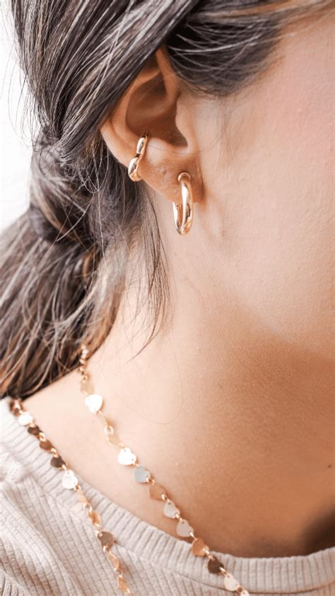 Brinco Piercing Coração liso Banhado em Ouro 18k Saves Semijoias