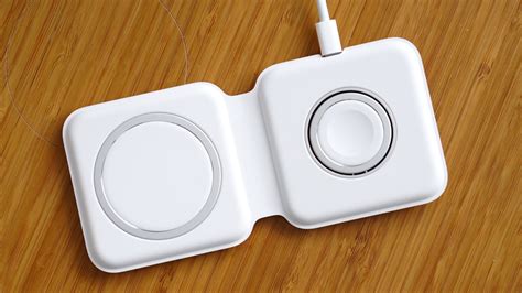 Hands On With Apples New Magsafe Duo Charger For Iphone 12 And Apple