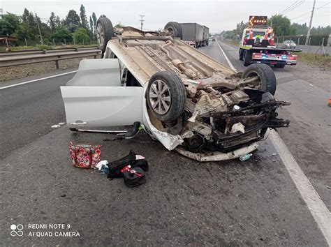 Nuevo volcamiento en la Ruta 5 Sur dejó una persona en estado grave