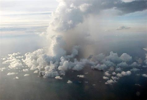 Undersea Volcano Eruption Near Tonga Unbelievable Info