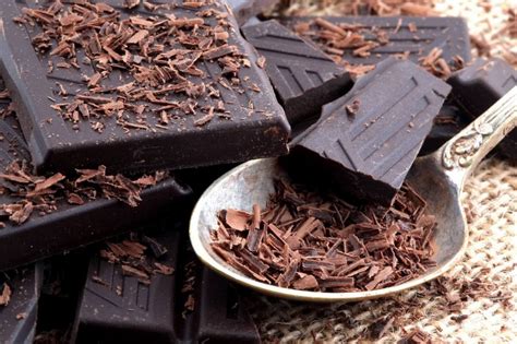 Chocolate Escuro 7 benefícios informação nutricional e malefícios