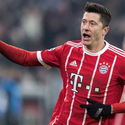 Real Madrid Transfer News: Robert Lewandowski Dismisses Bayern Exit ...