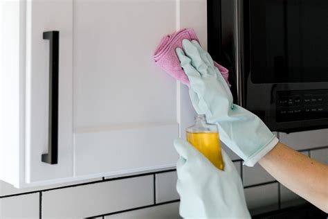 Best Way To Remove Grease From Painted Kitchen Cabinets Wow Blog