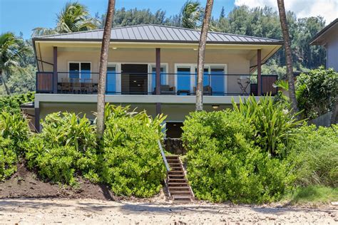 Sunset Beach House | Hawaii Vacation Rental | Perfect Wave Travel