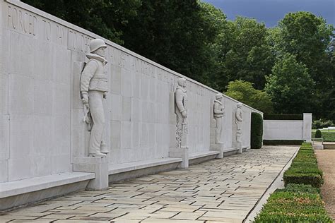 Wall Of The Missing Cambridge American Cemetery And Memori Flickr