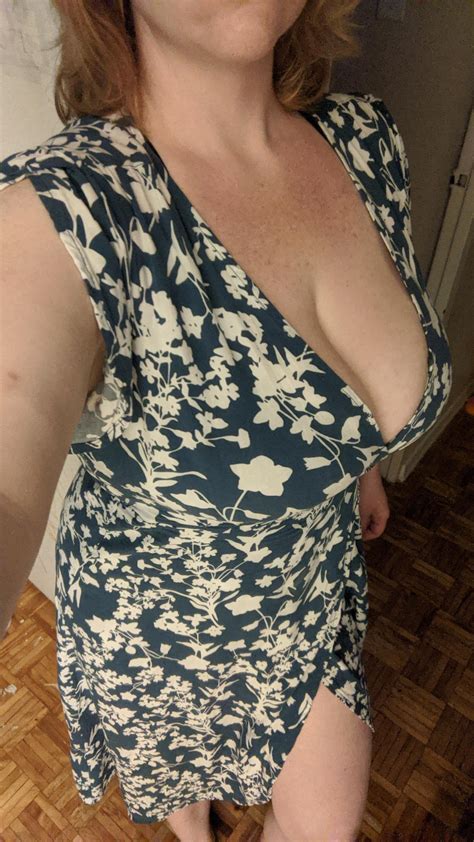 Bought This Wrap Around Dress My Tits Can T Even Button Up In It Scrolller