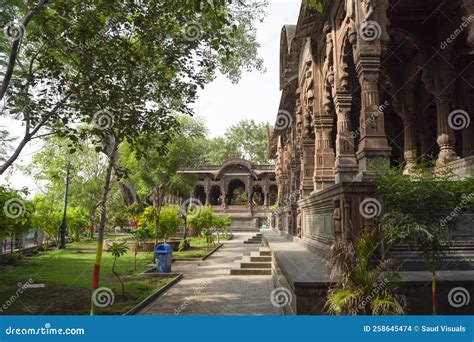 Pillars & Arches of Krishnapura Chhatri, Indore, Madhya Pradesh. Indian ...