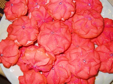 strawberry kisses | Snack recipes, Snacks, Food