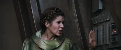 "The code's changed. - We need R2.- Here's the terminal. R2, where are