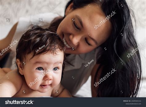 Naked Mother And Daughter Over Royalty Free Licensable Stock Photos Shutterstock