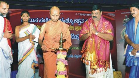 Uttaradi Mutt Seer inaugurates Ugadi Dasa Sambhrama - Star of Mysore