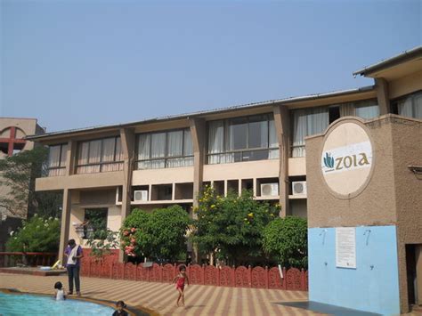 Zoia [1944] - managerband