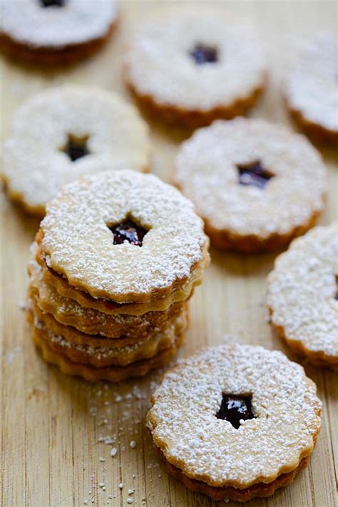 Linzer Cookies | Easy Delicious Recipes