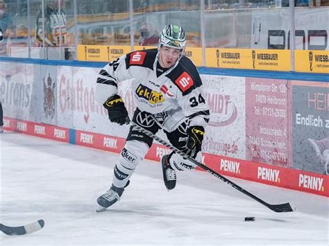 Krefeld Pinguine Steigen Aus Del Ab Zweimaliger Meister Verliert Bei