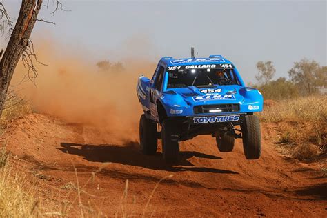 Qualifying Kicks Off Finke Toyo Tires Australia