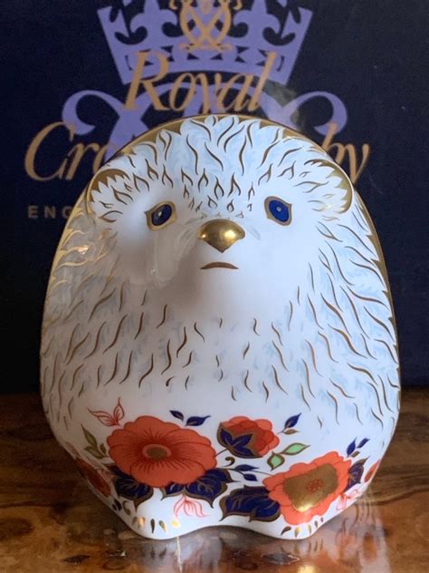 Beautiful Royal Crown Derby Imari Hedgehog Paperweight with Gold ...