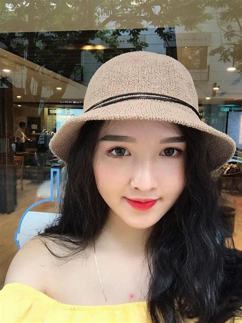 Hot girl dân tộc từng gây bão mạng năm trước hớp hồn bao người giờ ra sao