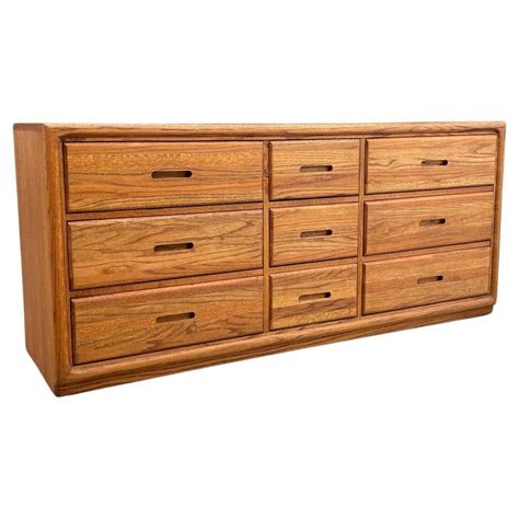 Mid Century Modern Oak 9 Drawer Dresser For Sale At 1stdibs Oak 9