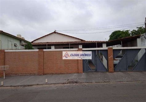 Casas piscina à venda na Rua Professora Sílvia Curvo em Cuiabá