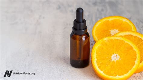 The Benefits Of Topical Vitamin C For Reversing Skin Aging