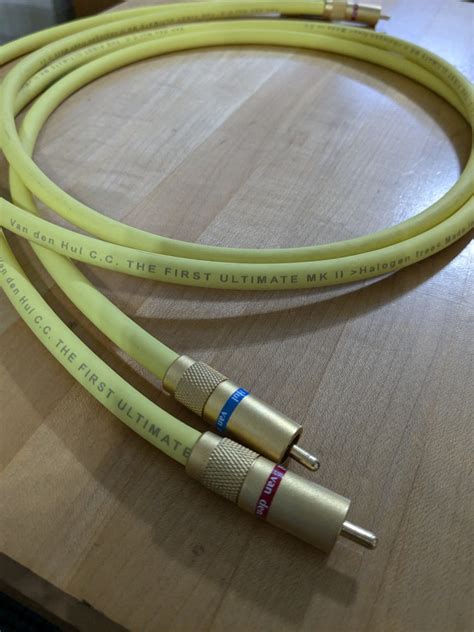 Van den hul The First Ultimate MKII RCA Cable, Audio, Other Audio ...