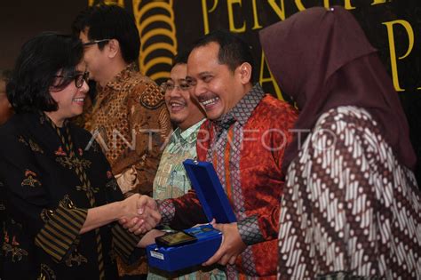 Penghargaan Wajib Pajak Antara Foto