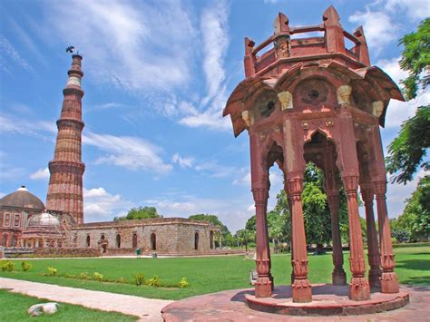 Art Travels: The Qutub Minar Complex | DailyArt Magazine