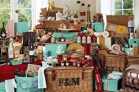 Fortnum And Masons Christmas Hamper Costs £6 000 And Includes Caviar