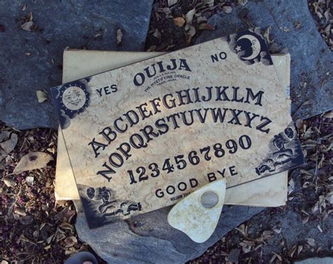 Ouija Board Scary 1940's 1950's Old Vintage Spooky Ouija Gameboard Plus ...