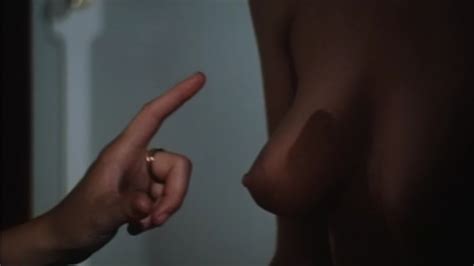 Naked Mery Saliner in Los sueños húmedos de Patrizia